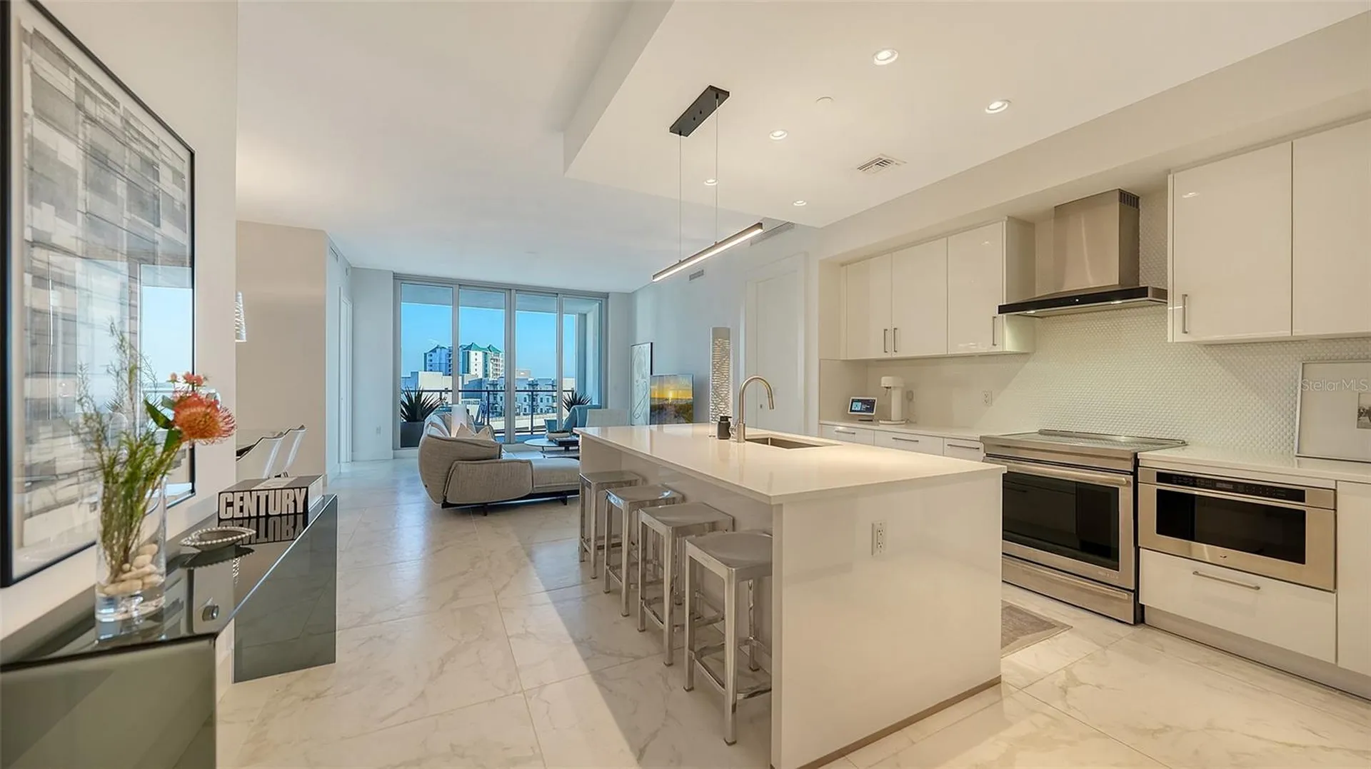 111 S Pineapple Avenue Sarasota FL 34236