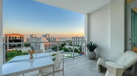 111 S Pineapple Avenue Sarasota FL 34236