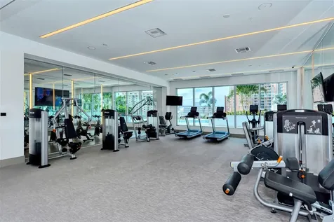 111 S Pineapple Avenue Sarasota FL 34236