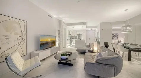 111 S Pineapple Avenue Sarasota FL 34236