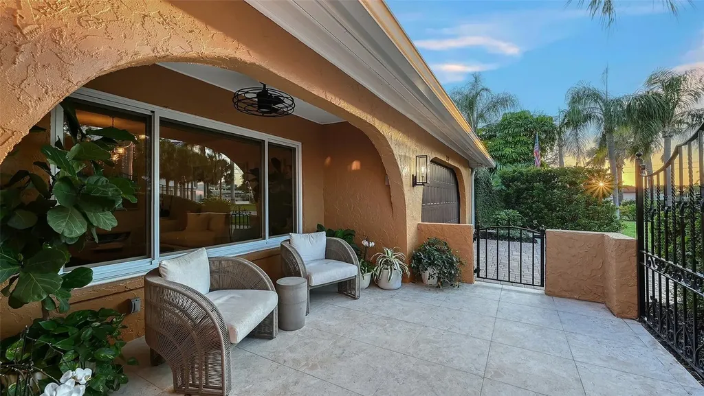7137 Westmoreland Drive Sarasota FL 34243