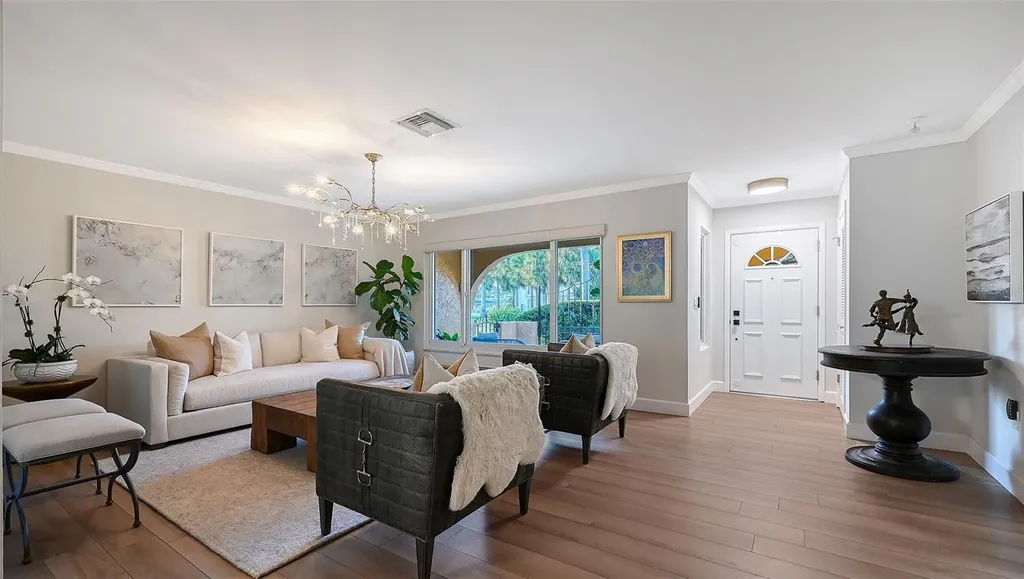 7137 Westmoreland Drive Sarasota FL 34243