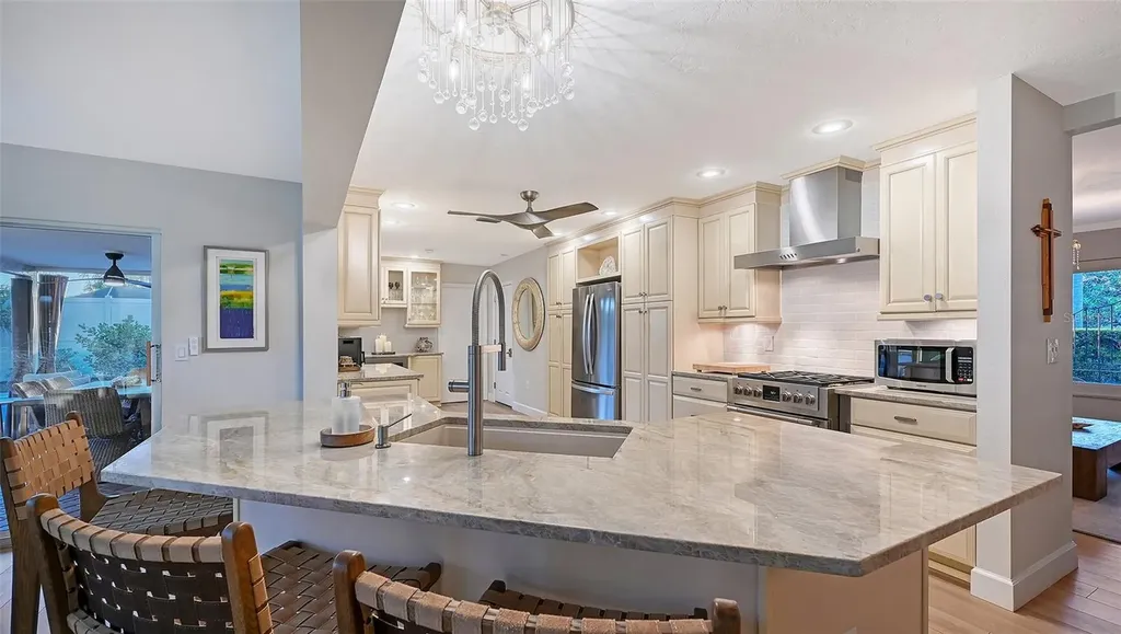 7137 Westmoreland Drive Sarasota FL 34243