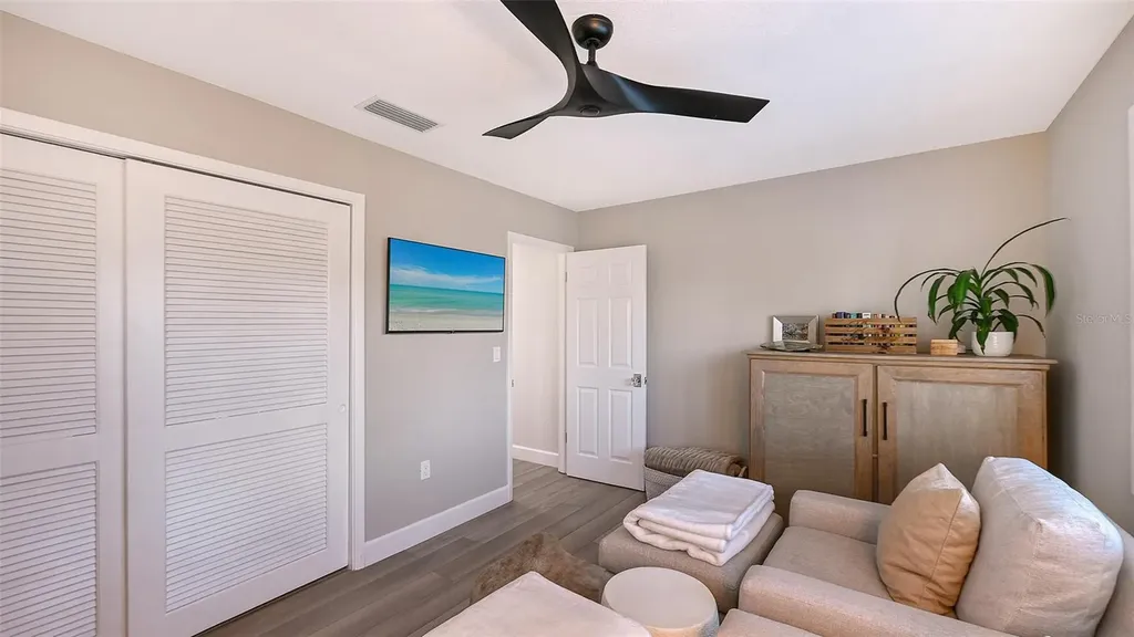 7137 Westmoreland Drive Sarasota FL 34243
