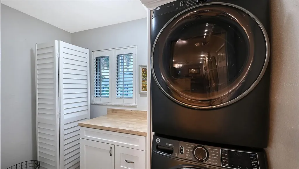 7137 Westmoreland Drive Sarasota FL 34243