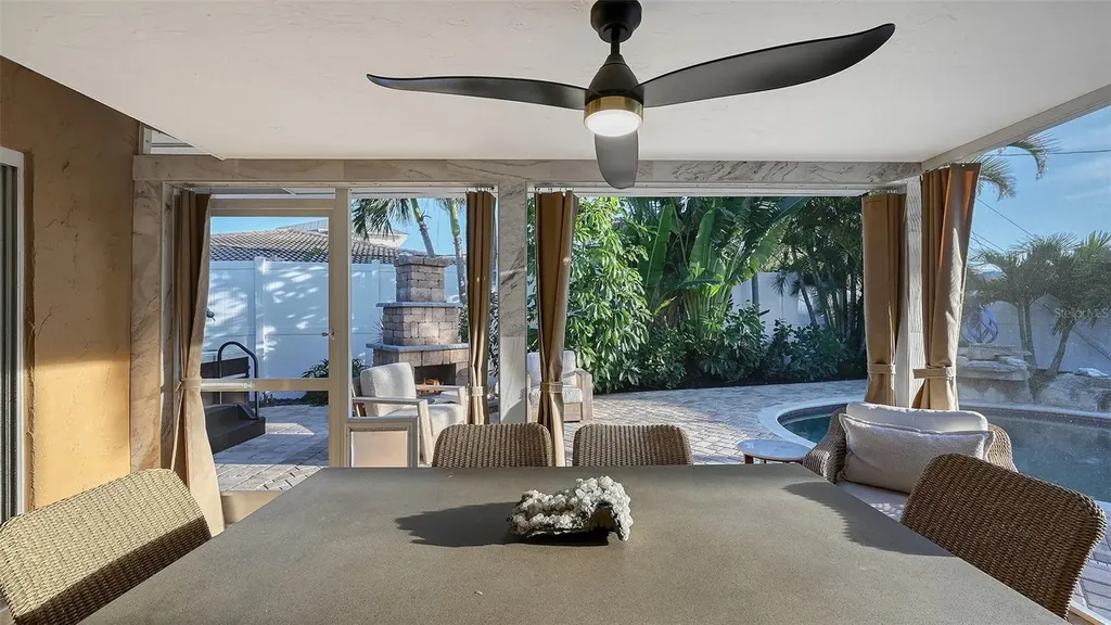 7137 Westmoreland Drive Sarasota FL 34243