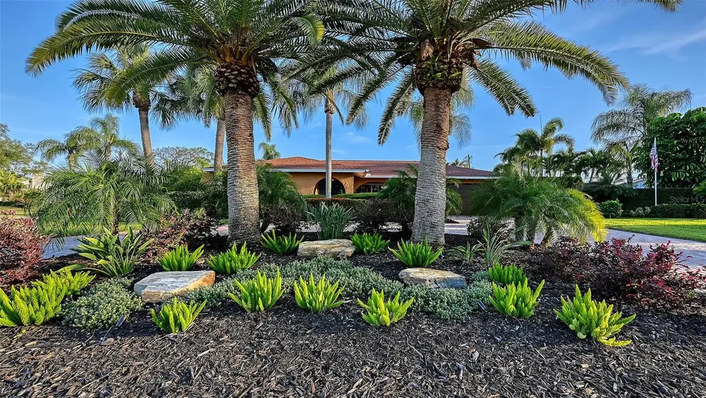 7137 Westmoreland Drive Sarasota FL 34243