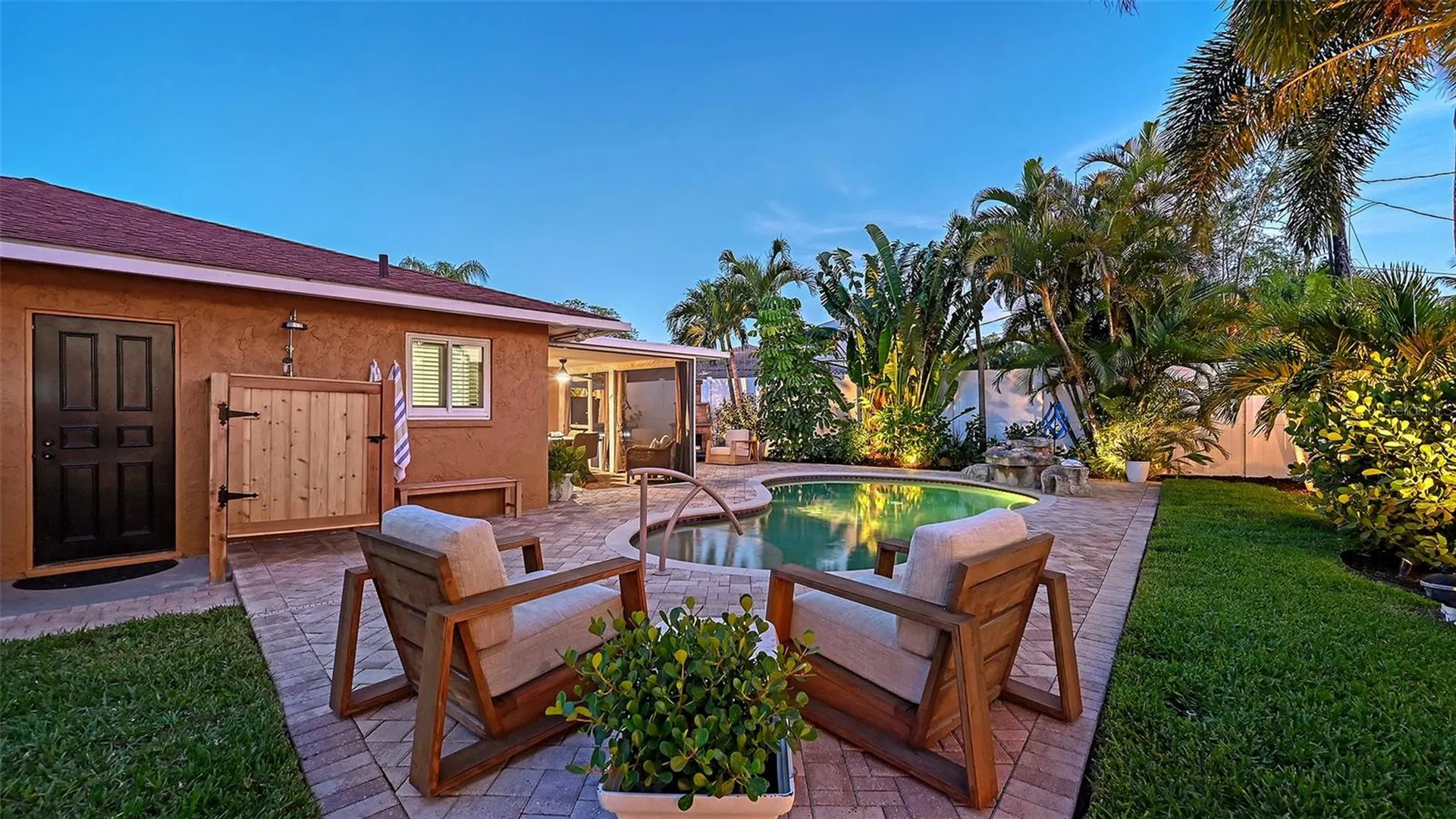 7137 Westmoreland Drive Sarasota FL 34243