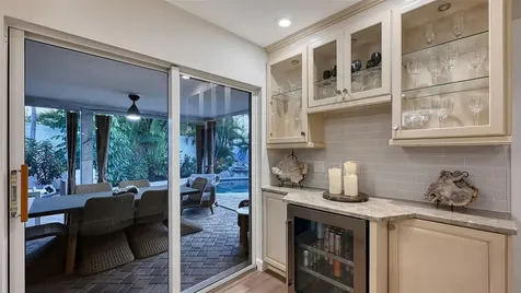 7137 Westmoreland Drive Sarasota FL 34243