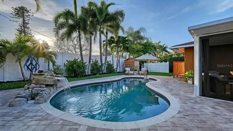 7137 Westmoreland Drive Sarasota FL 34243