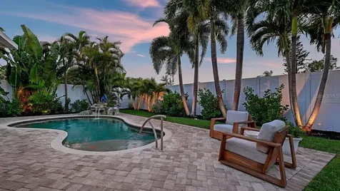 7137 Westmoreland Drive Sarasota FL 34243