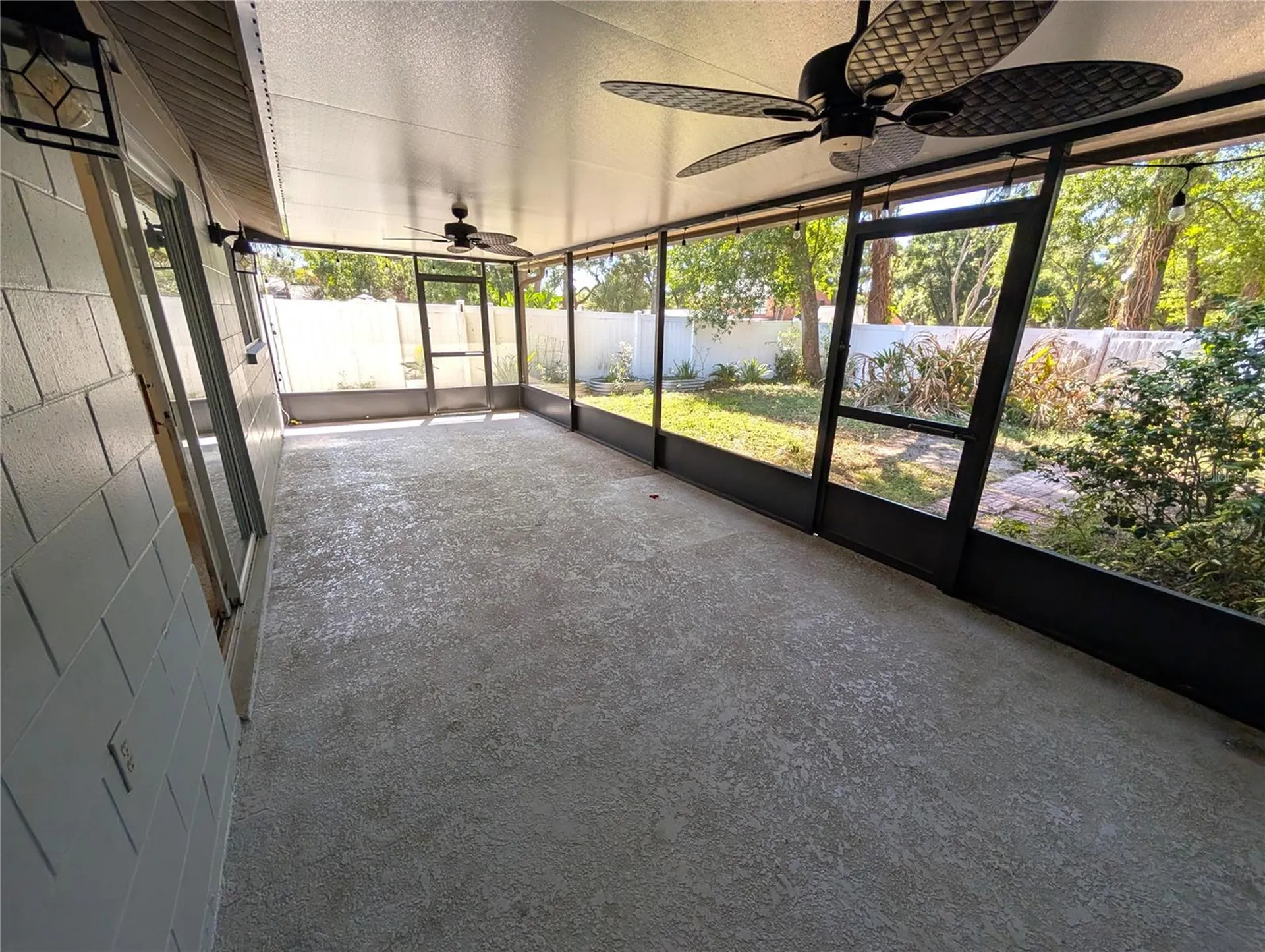 719 Regent Circle S Brandon FL 33511