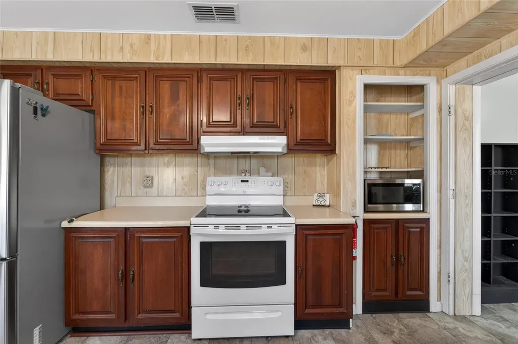 39407 Rockford Avenue Zephyrhills FL 33542