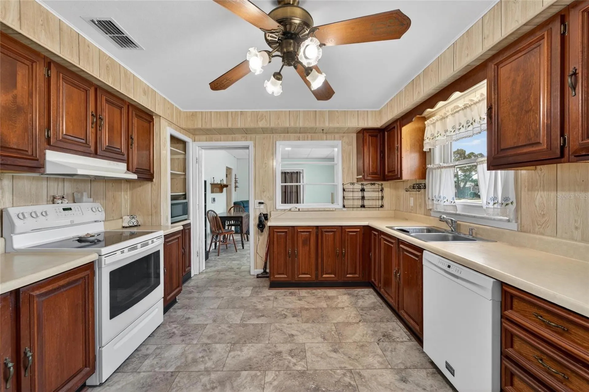 39407 Rockford Avenue Zephyrhills FL 33542