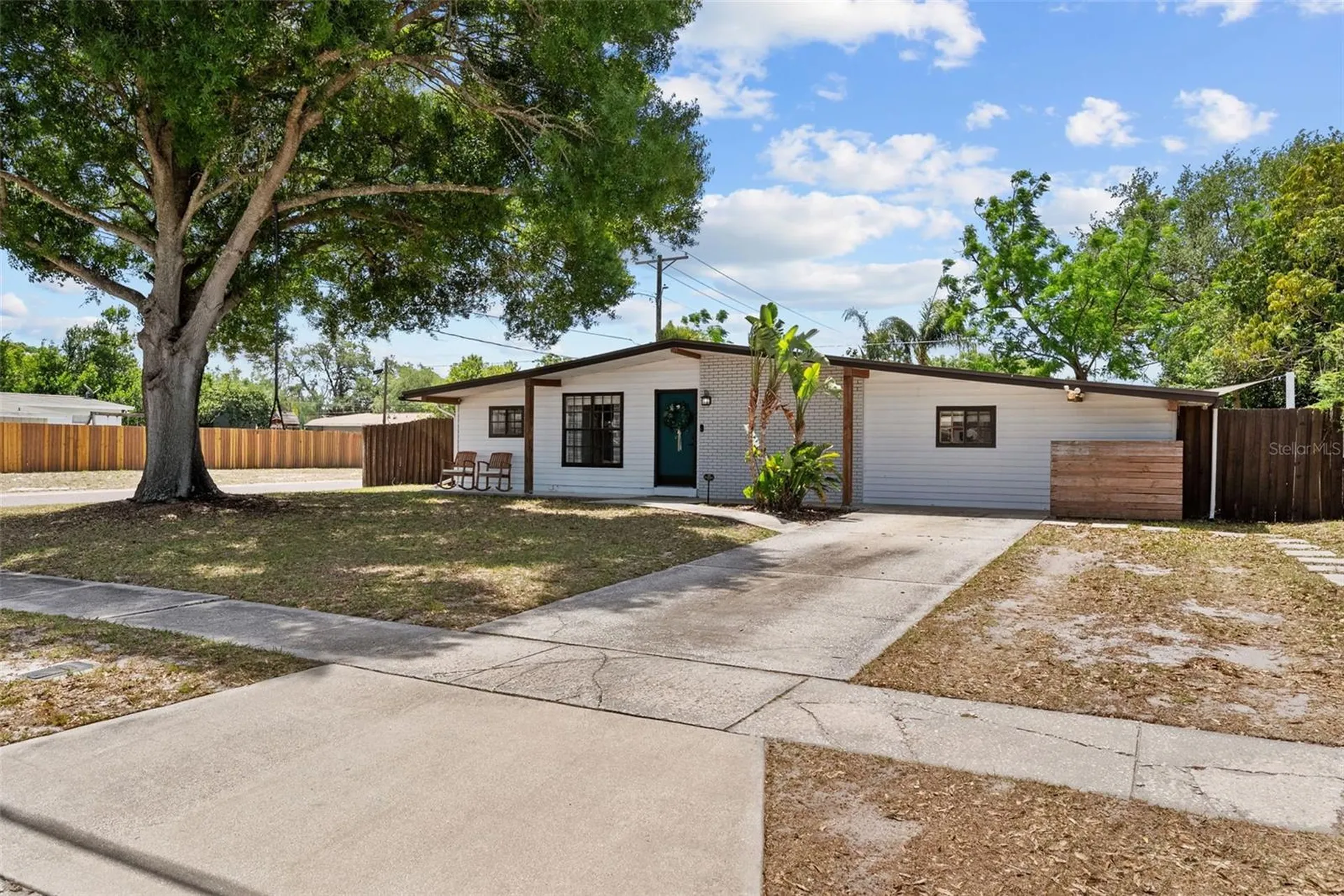 3702 W Tyson Avenue Tampa FL 33611