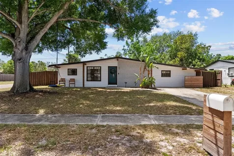 3702 W Tyson Avenue Tampa FL 33611
