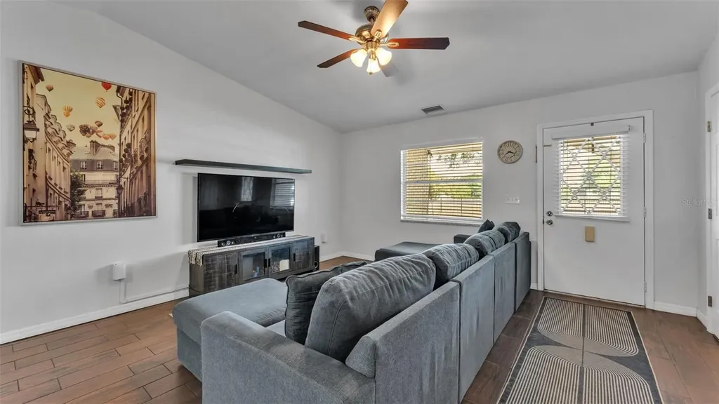 1434 Periwinkle Court Lakeland FL 33811