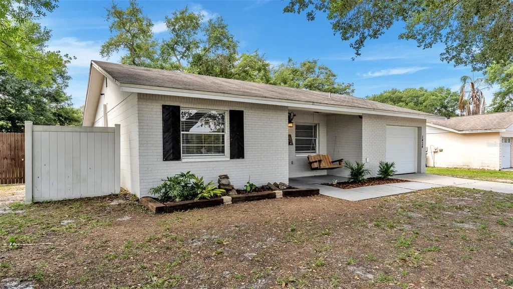 1434 Periwinkle Court Lakeland FL 33811
