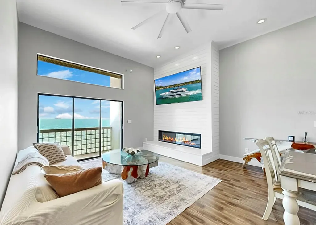 6504 Surfside Boulevard Apollo Beach FL 33572