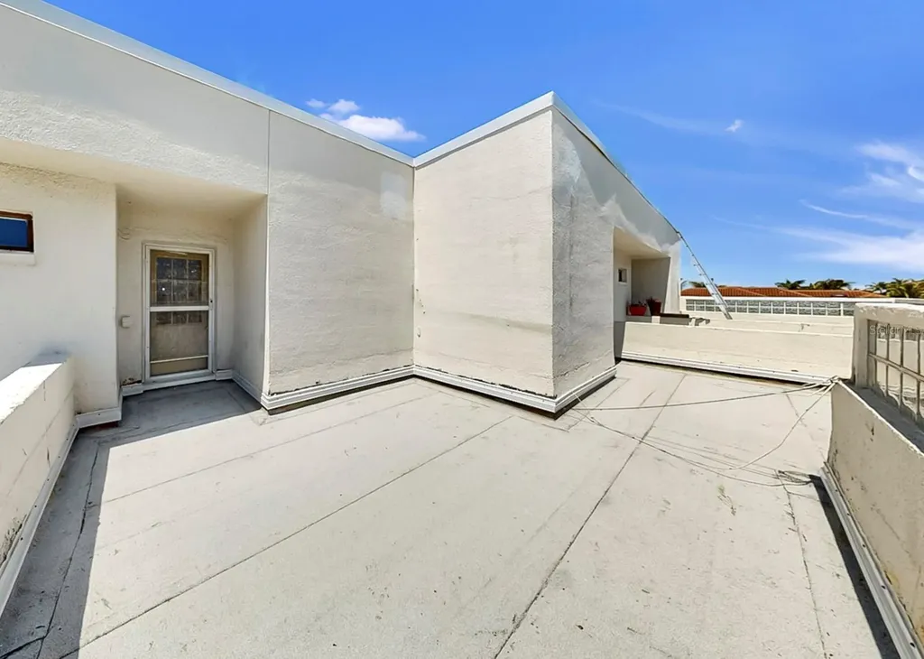 6504 Surfside Boulevard Apollo Beach FL 33572