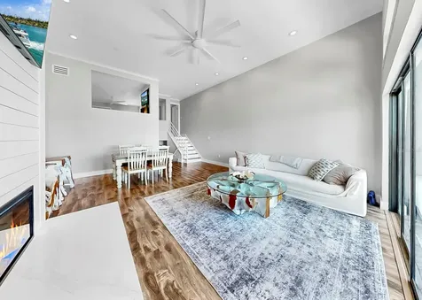 6504 Surfside Boulevard Apollo Beach FL 33572