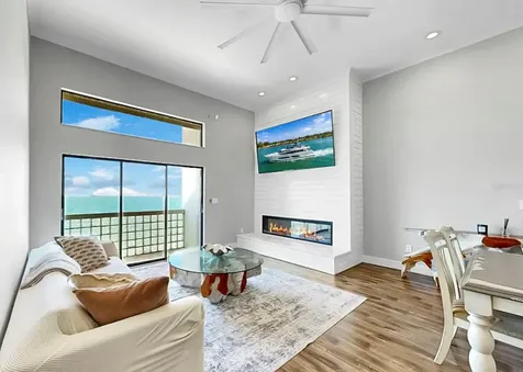 6504 Surfside Boulevard Apollo Beach FL 33572