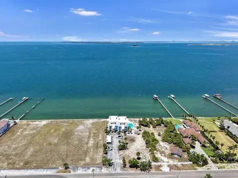 6504 Surfside Boulevard Apollo Beach FL 33572