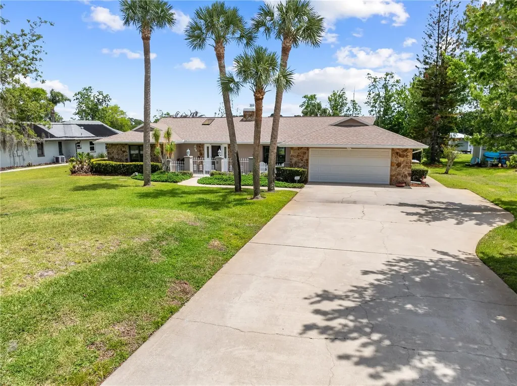 6770 Bay Shore Drive St Cloud FL 34771