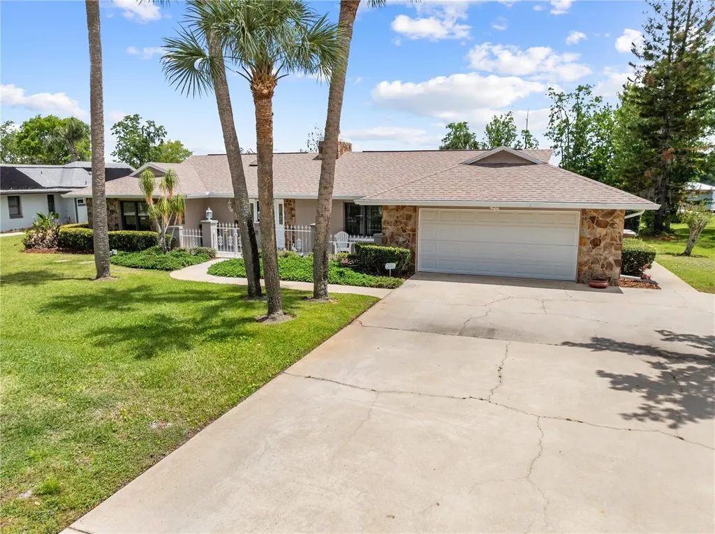 6770 Bay Shore Drive St Cloud FL 34771
