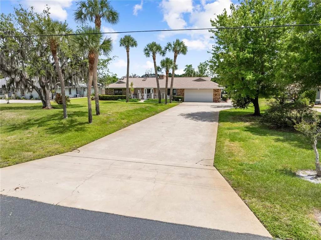 6770 Bay Shore Drive St Cloud FL 34771
