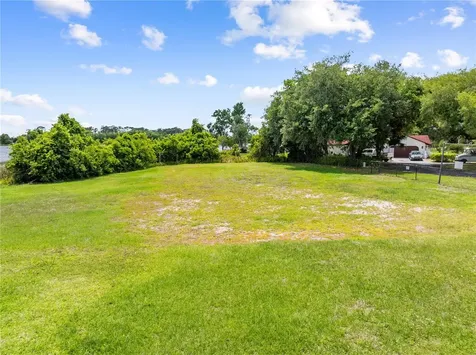 6770 Bay Shore Drive St Cloud FL 34771