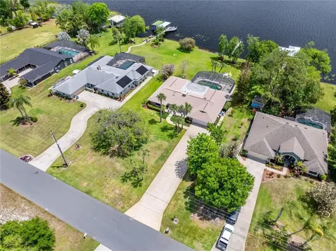 6770 Bay Shore Drive St Cloud FL 34771