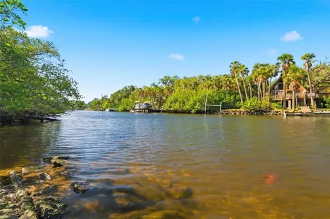 5651 Monroe Street New Port Richey FL 34653