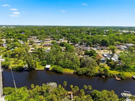 5651 Monroe Street New Port Richey FL 34653
