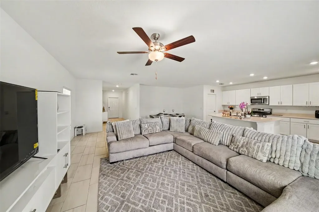 35194 Ackley Trace Zephyrhills FL 33541