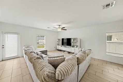 35194 Ackley Trace Zephyrhills FL 33541