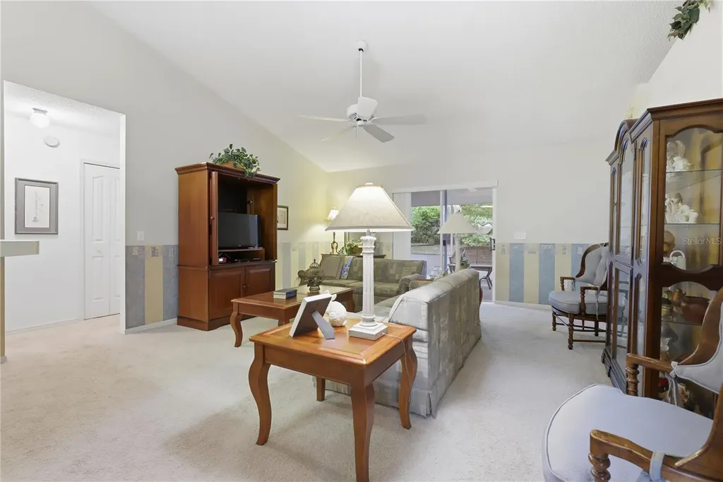 609 N 4th Avenue Deltona FL 32725