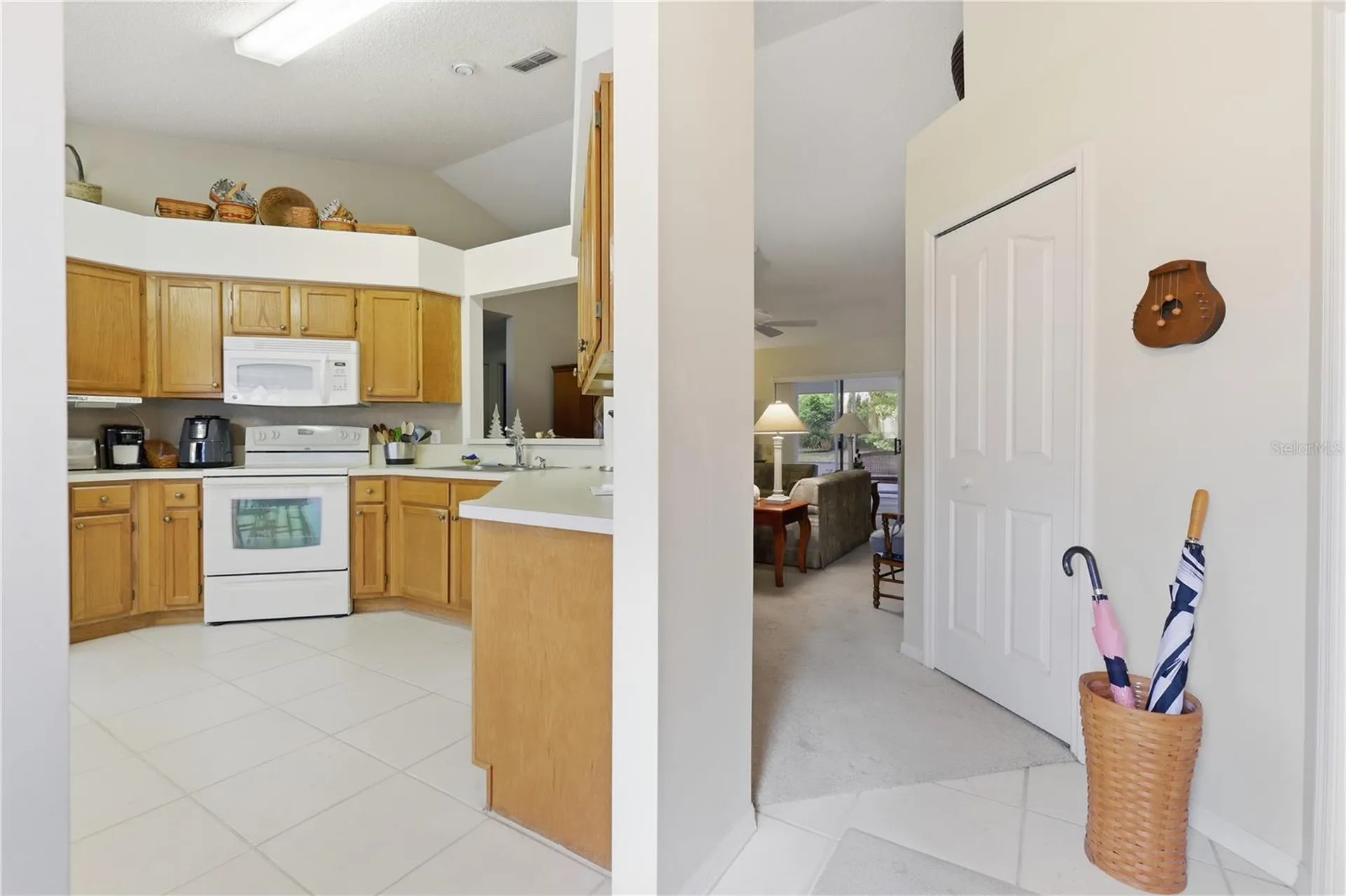 609 N 4th Avenue Deltona FL 32725