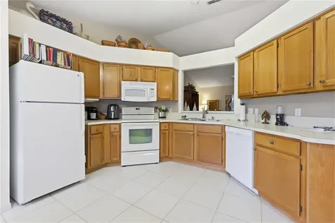 609 N 4th Avenue Deltona FL 32725