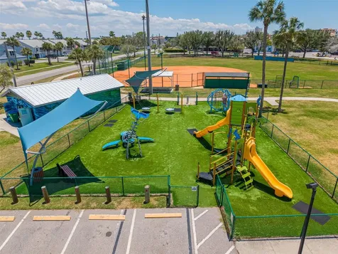 250 126th Avenue Treasure Island FL 33706