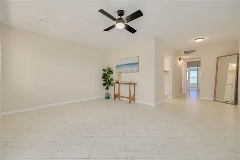 250 126th Avenue Treasure Island FL 33706