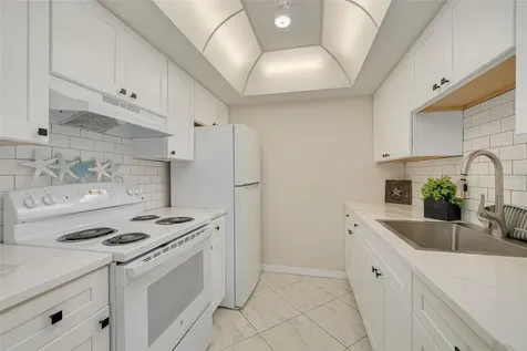 250 126th Avenue Treasure Island FL 33706