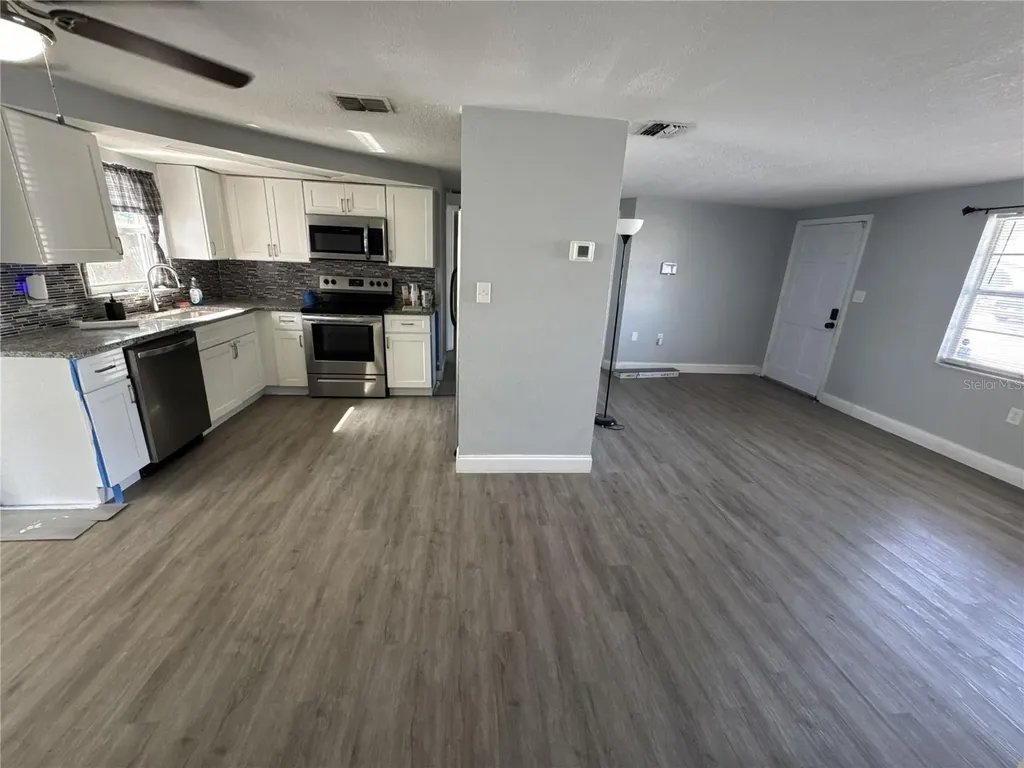 1435 Whitehall Lane Holiday FL 34691