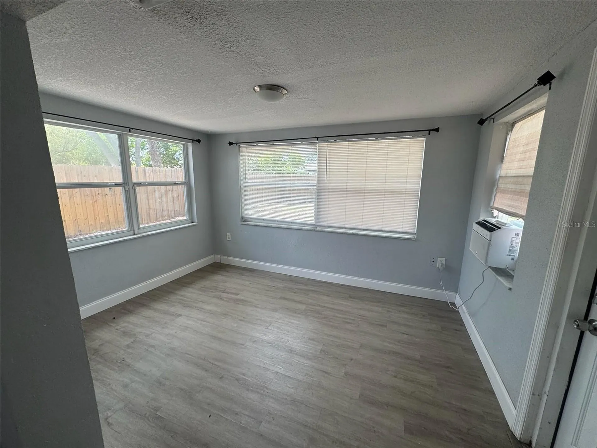 1435 Whitehall Lane Holiday FL 34691
