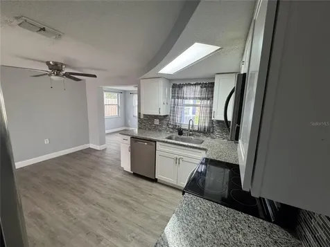 1435 Whitehall Lane Holiday FL 34691