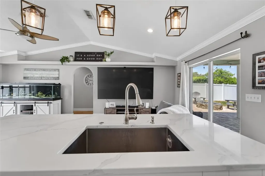 1730 Canoe Drive Lutz FL 33559