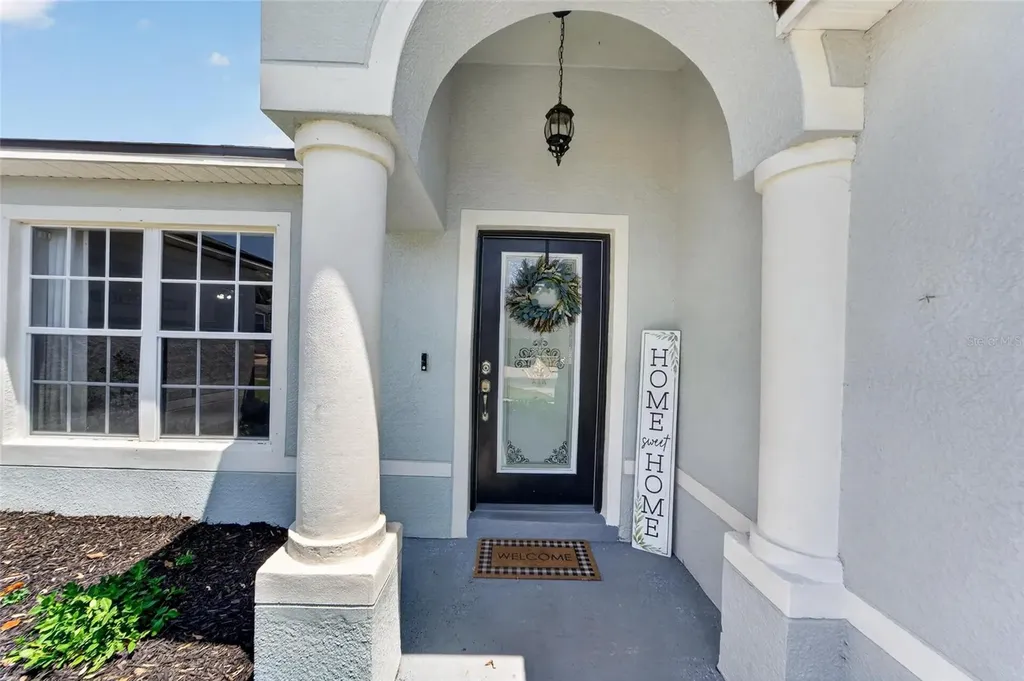 1730 Canoe Drive Lutz FL 33559