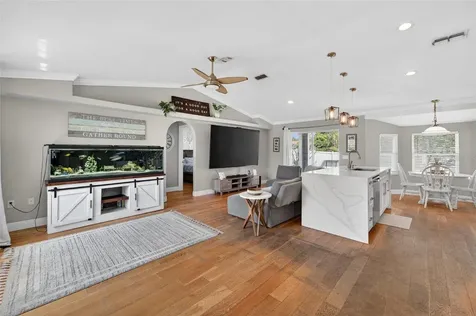1730 Canoe Drive Lutz FL 33559
