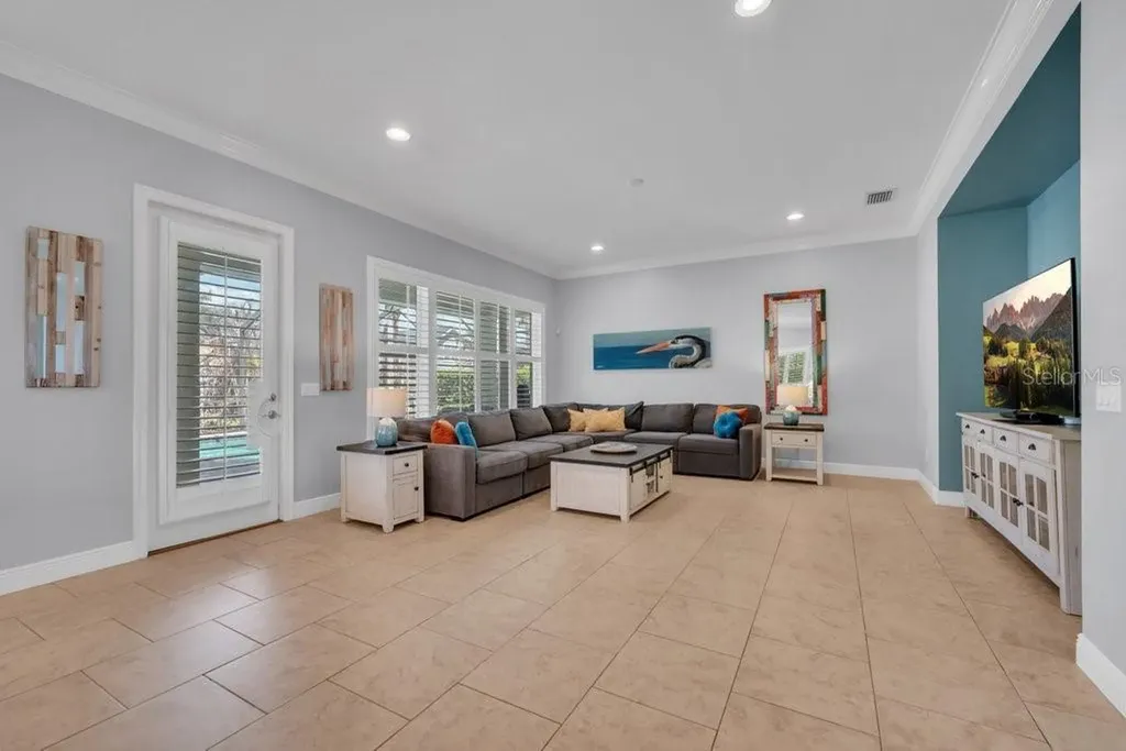 5917 Alana Leigh Place Lithia FL 33547