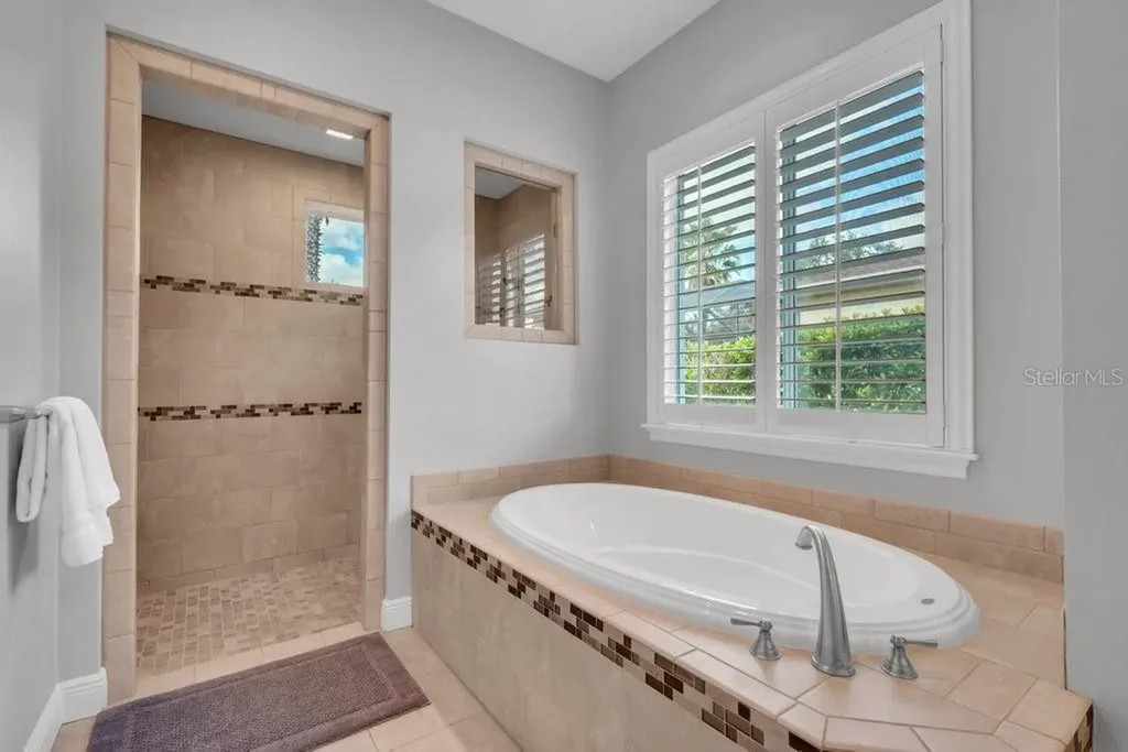 5917 Alana Leigh Place Lithia FL 33547
